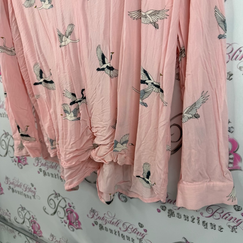 Joules long sleeve shirt, birds, black white Pink Top with Swan Design - Picture 3 of 12